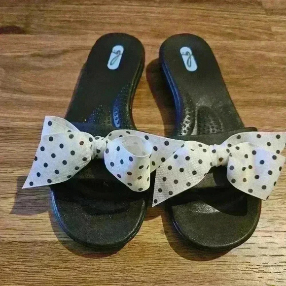 OKA.b Brown sandals with Brown Polka dot bows.  ML size  8/9 - Picture 4 of 6